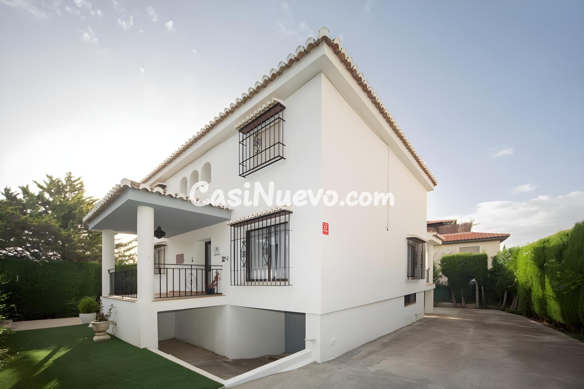 Espectacular Casa Reformada de 5 Dormitorios con Parking | L - foto 2