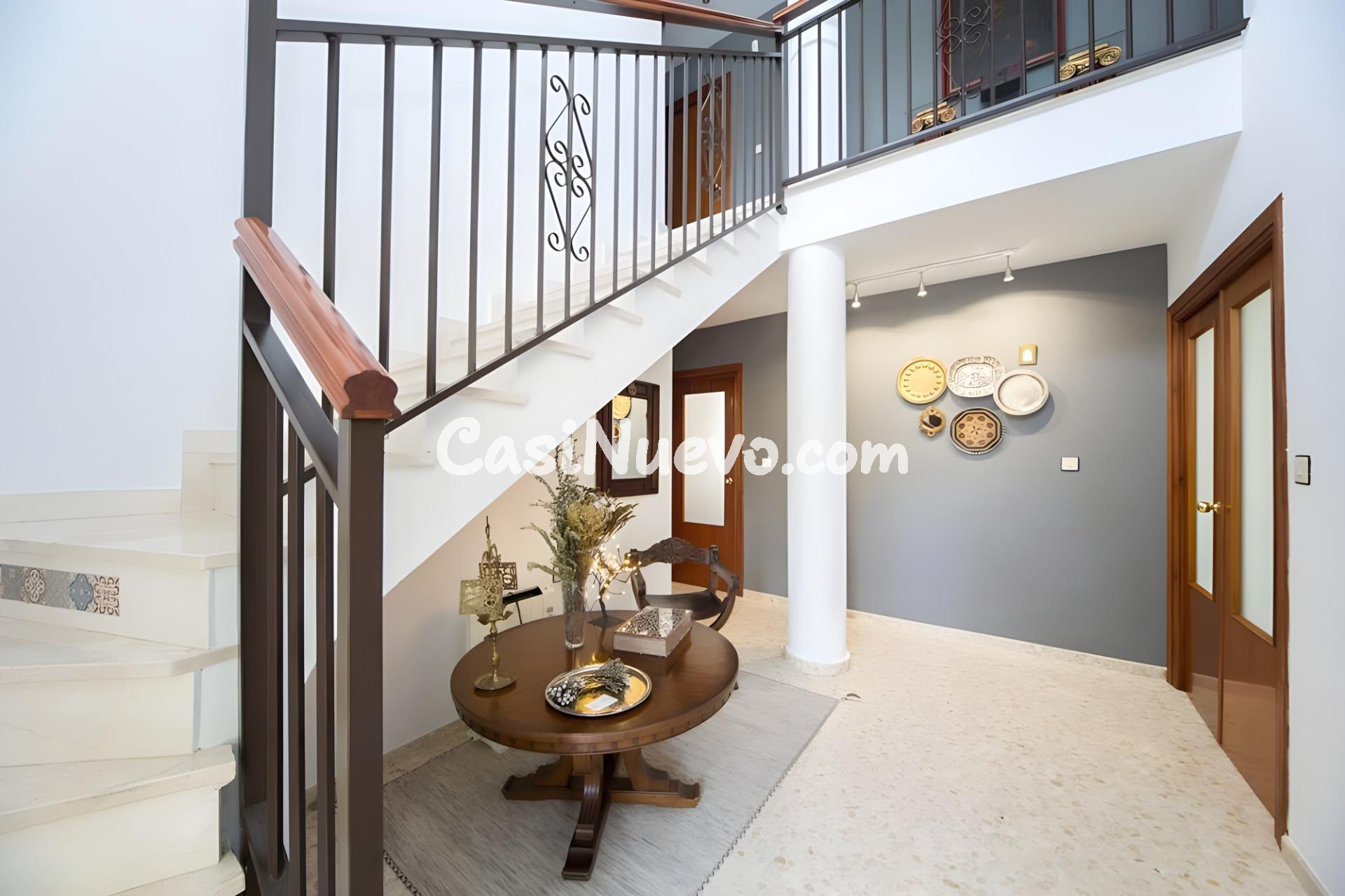 Espectacular Casa Reformada de 5 Dormitorios con Parking | L - foto 9