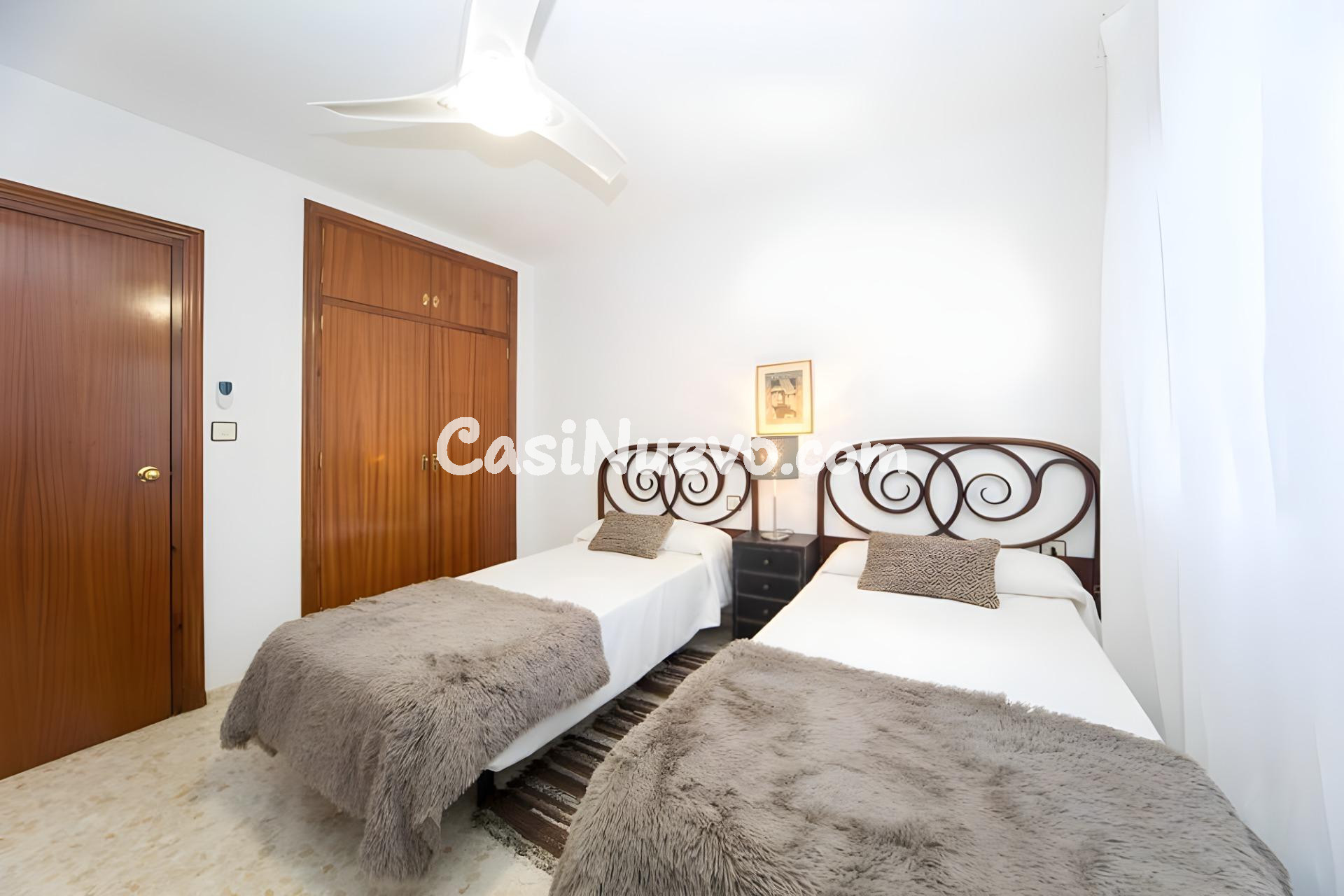 Espectacular Casa Reformada de 5 Dormitorios con Parking | L - foto 23