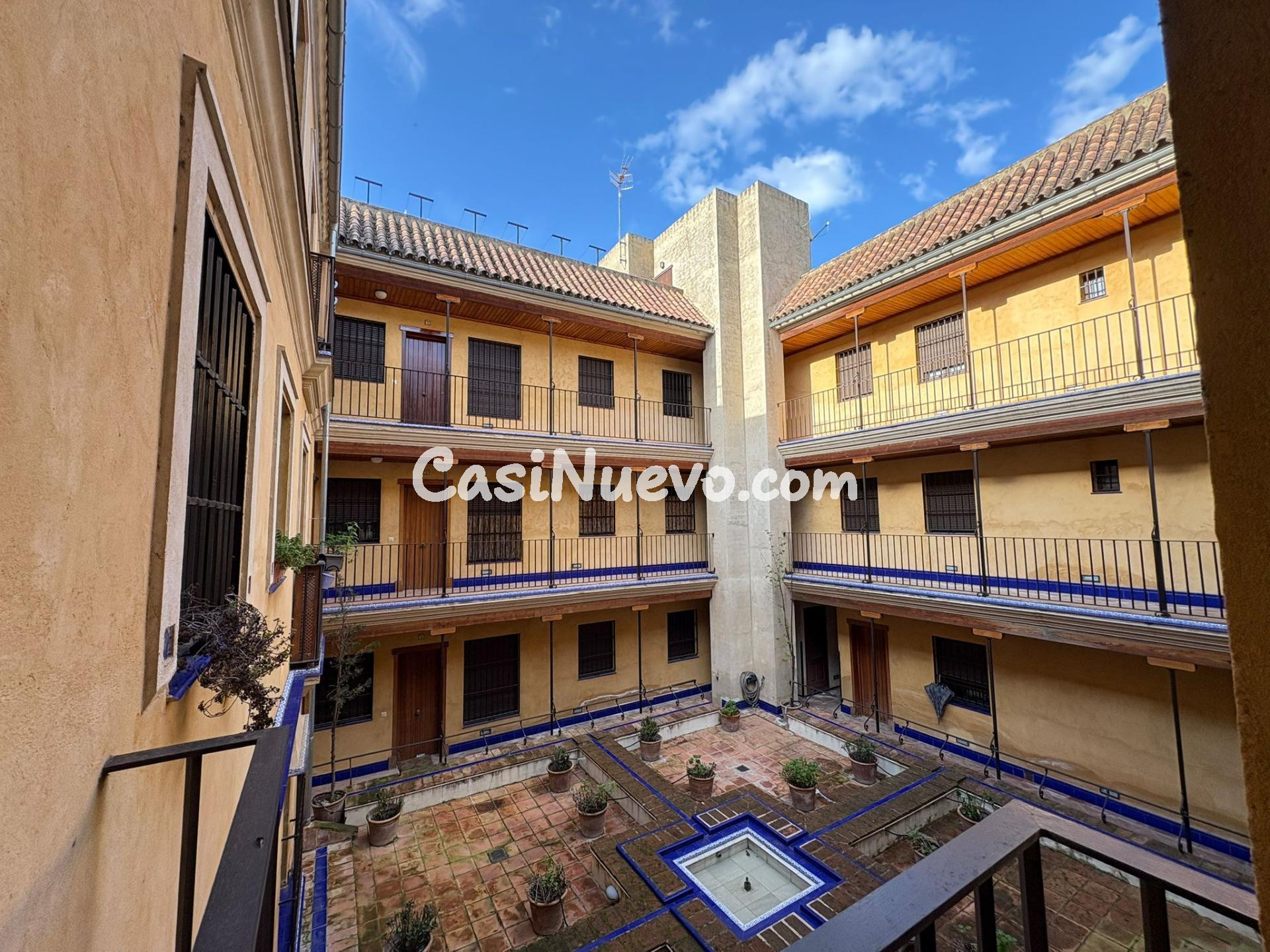 PISO SEMICENTRICO CON PLAZA DE GARAJE INCLUIDA. CALLE SAN JO