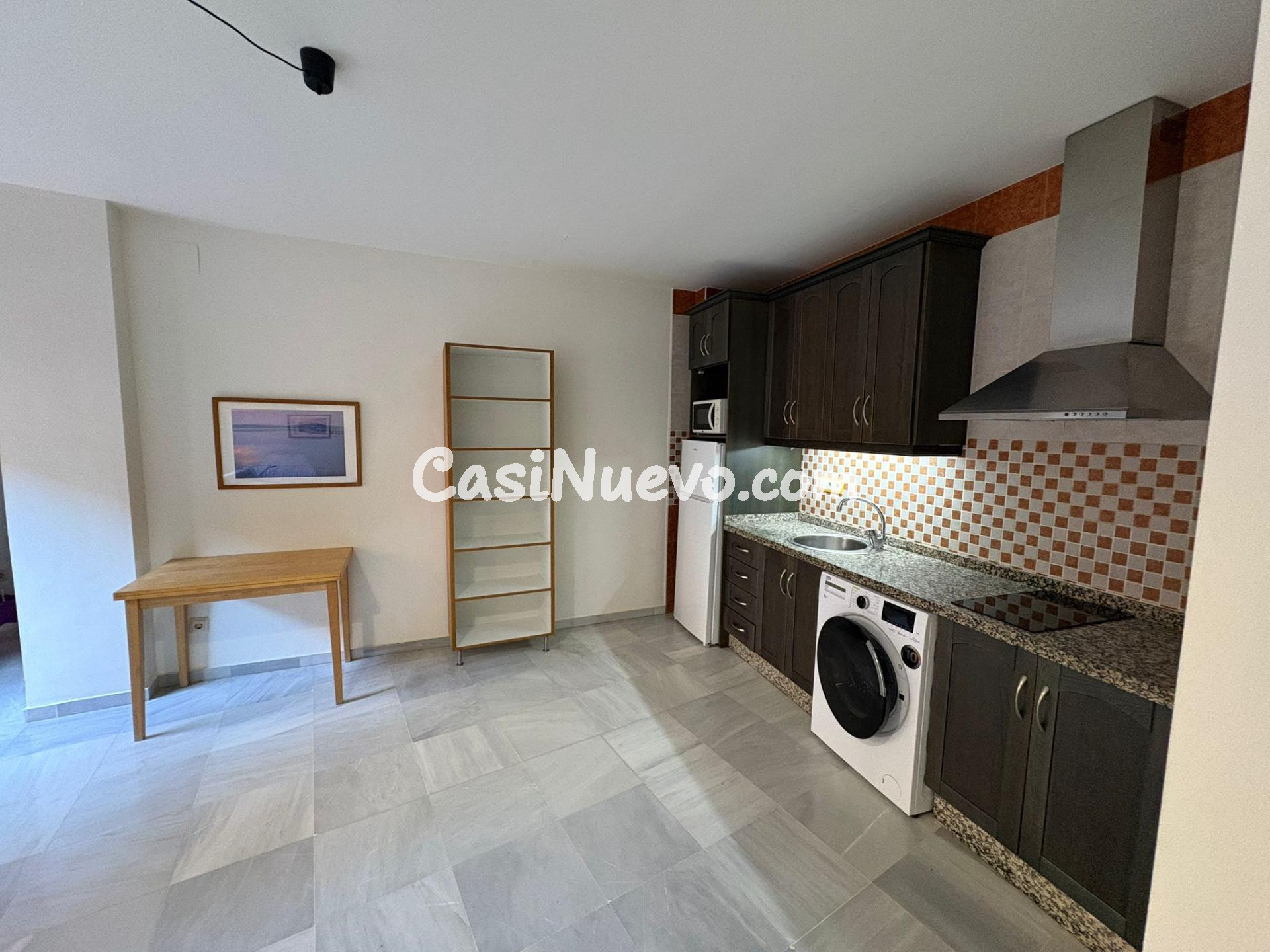 PISO SEMICENTRICO CON PLAZA DE GARAJE INCLUIDA. CALLE SAN JO - foto 5