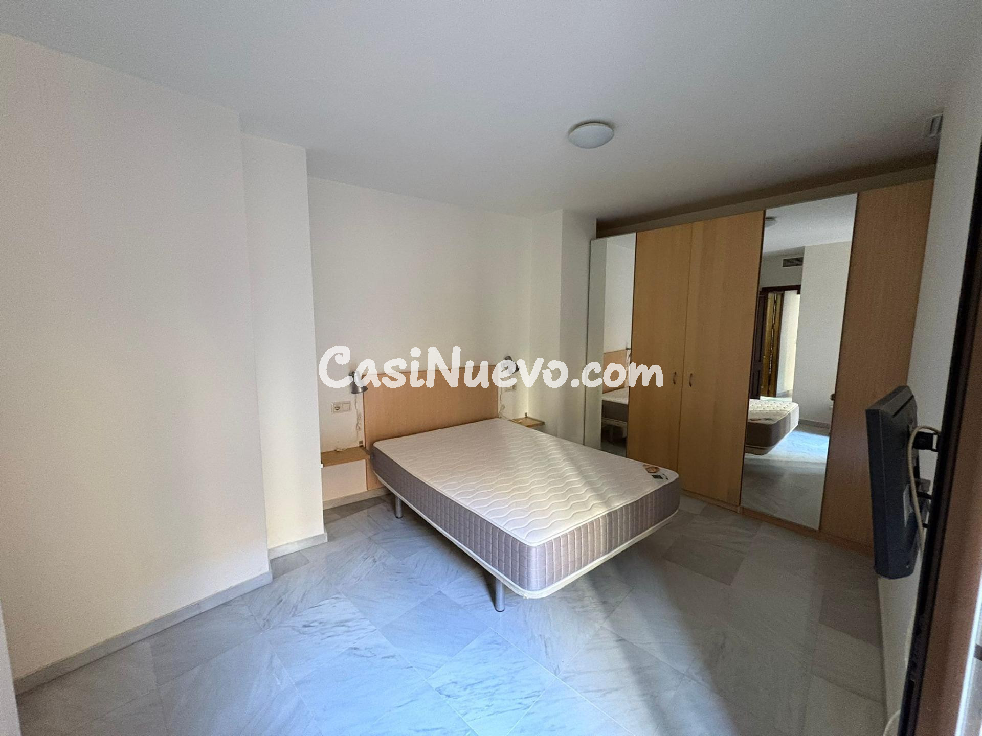 PISO SEMICENTRICO CON PLAZA DE GARAJE INCLUIDA. CALLE SAN JO - foto 7