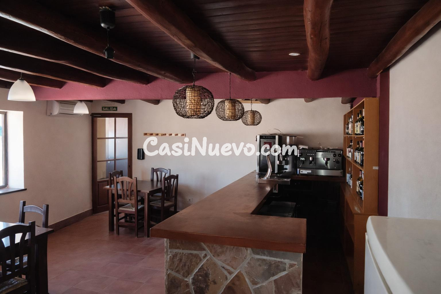 Propiedad con gran carácter y bodega subterránea tradicional - foto 3