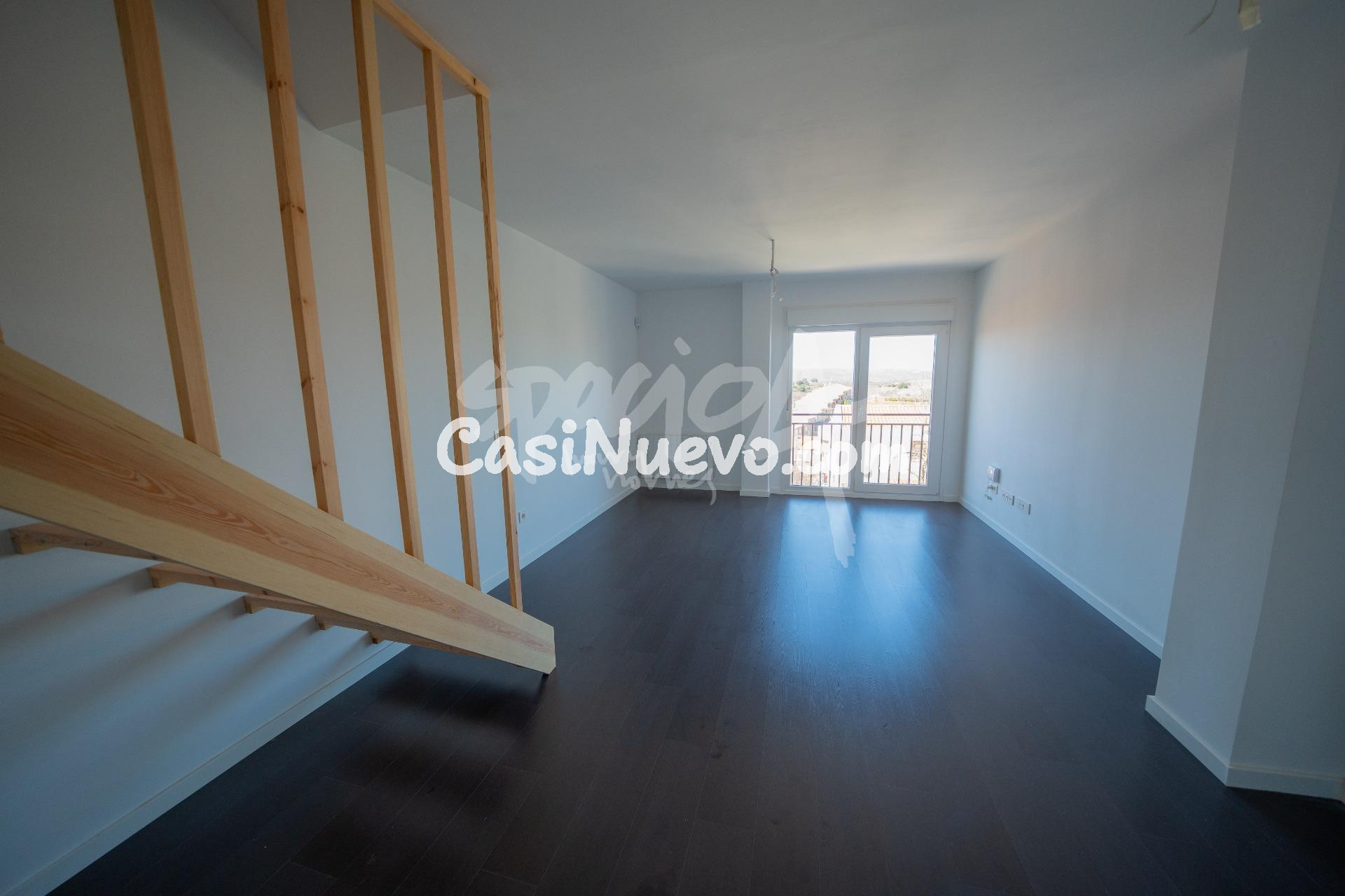 DUPLEX EN VENTA EN CAMINO DE LAS ERILLAS MENTRIDA