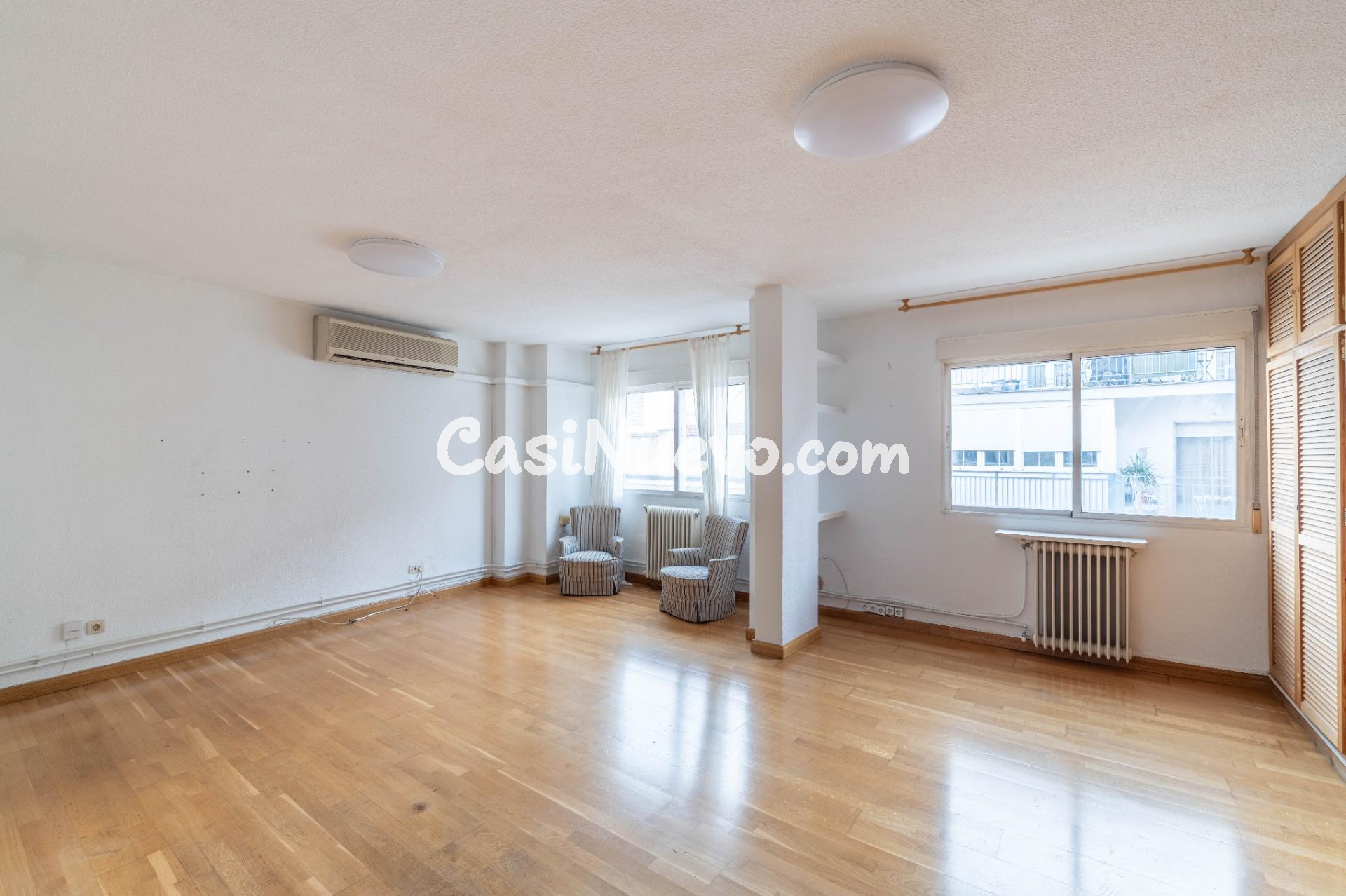 MAGNIFICO PISO CENTRICO EN QUINTA PLANTA CON calefacción Y E - foto 4