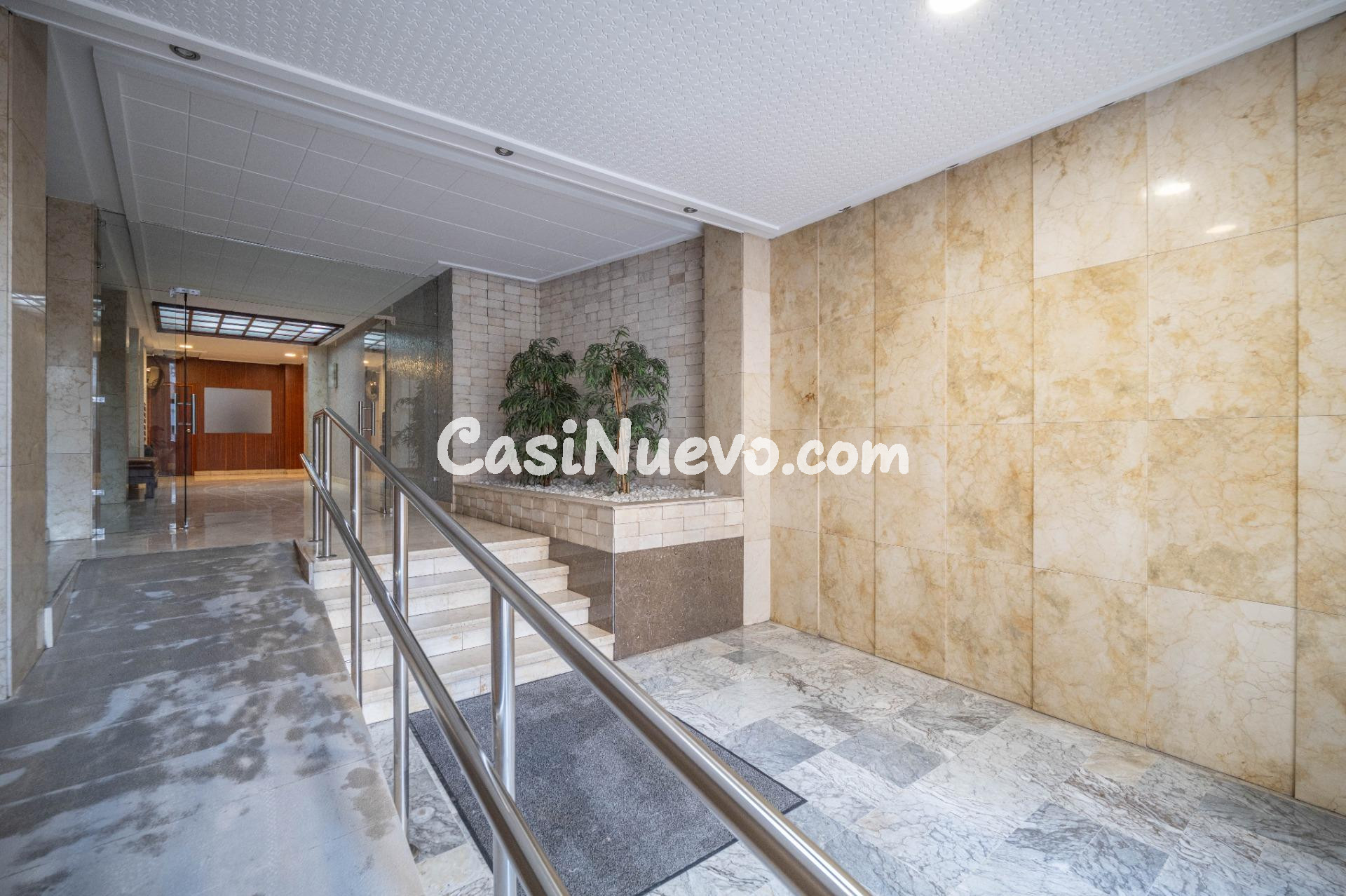 MAGNIFICO PISO CENTRICO EN QUINTA PLANTA CON calefacción Y E - foto 30