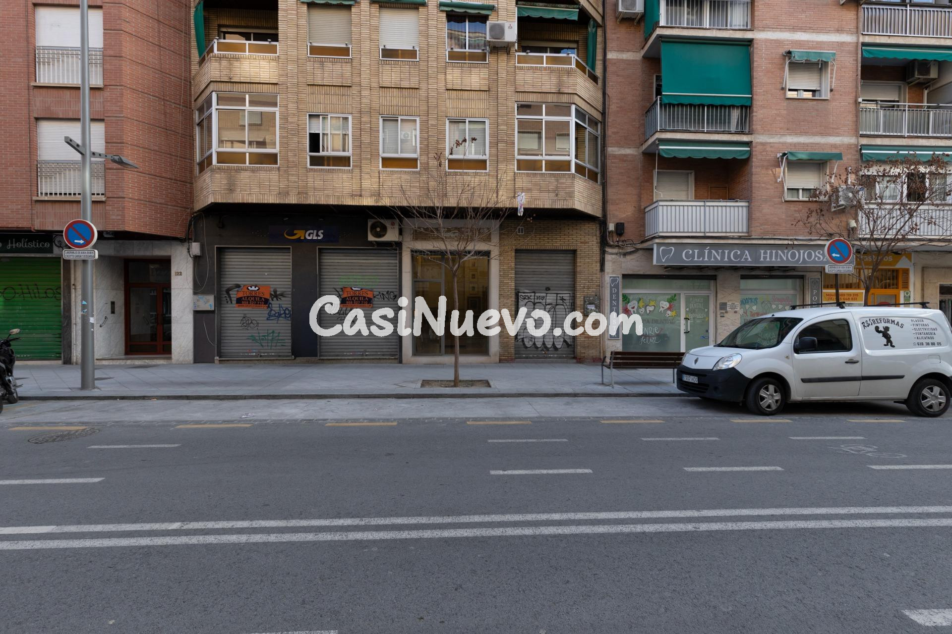 MAGNIFICO LOCAL EN ARABIAL JUNTO HIPERCOR, COMPLETAMENTE INS - foto 20