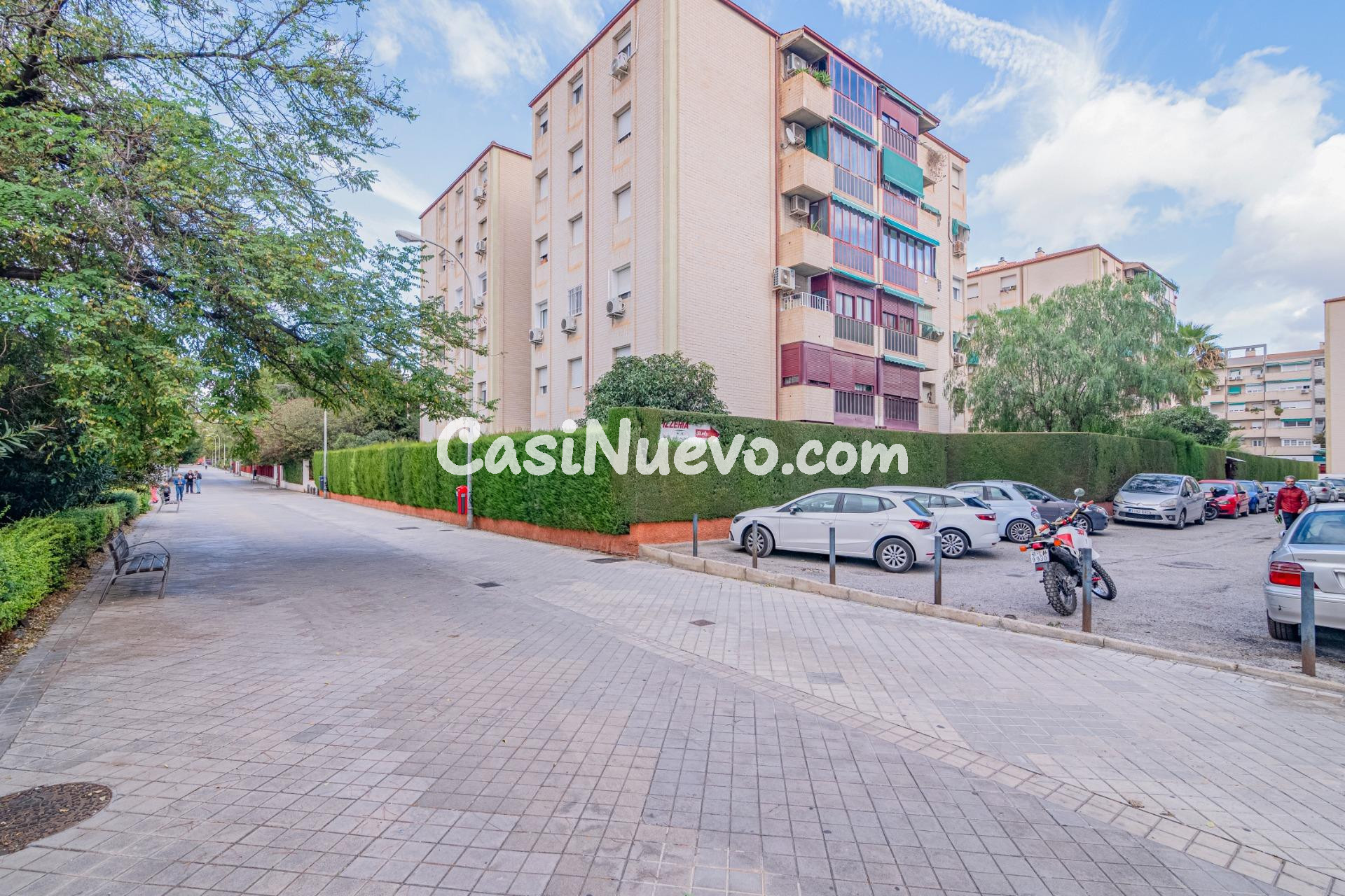 ESTUPENDO PISO EN JARDIN DE LA REINA - foto 35