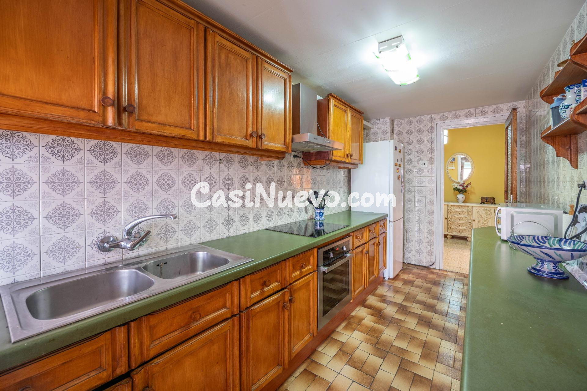 Luminoso piso exterior con terraza junto a Avenida de Dílar  - foto 26