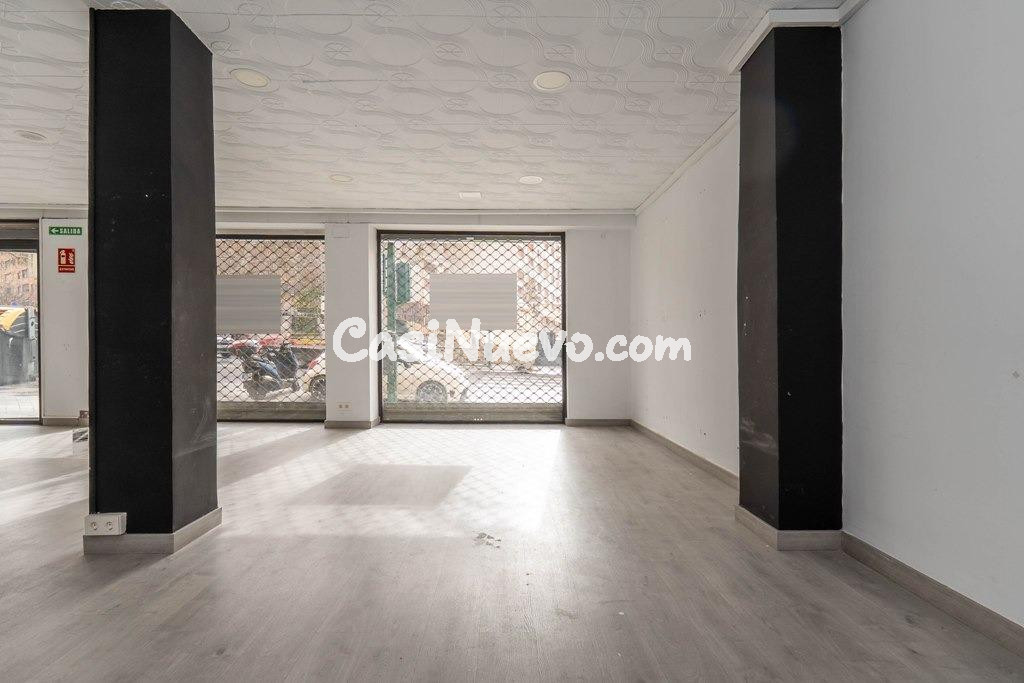 Venta de magnífico local en Avenida Doctor Olóriz - foto 5