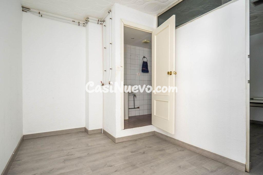 Venta de magnífico local en Avenida Doctor Olóriz - foto 14