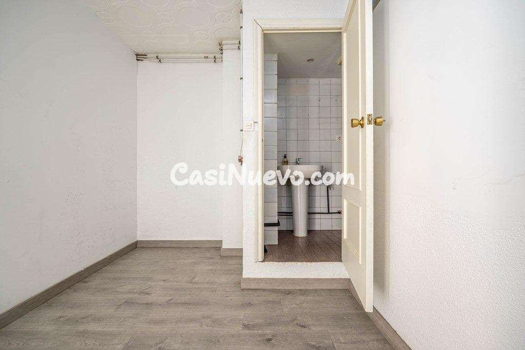 Venta de magnífico local en Avenida Doctor Olóriz - foto 15