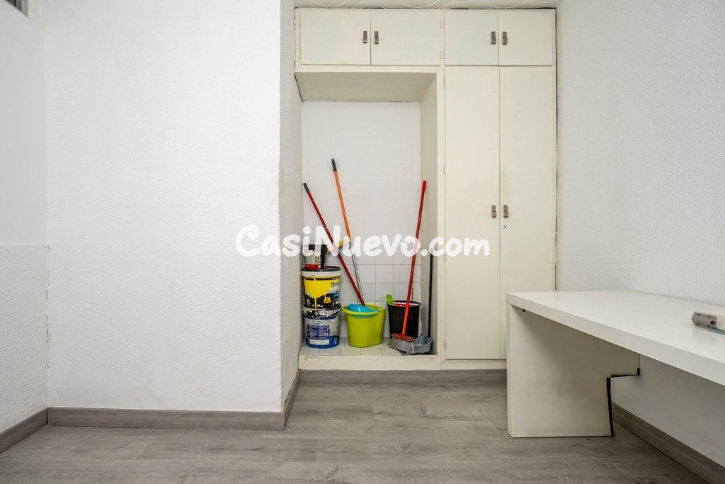Venta de magnífico local en Avenida Doctor Olóriz - foto 18
