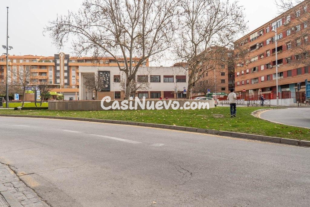 Venta de magnífico local en Avenida Doctor Olóriz - foto 30