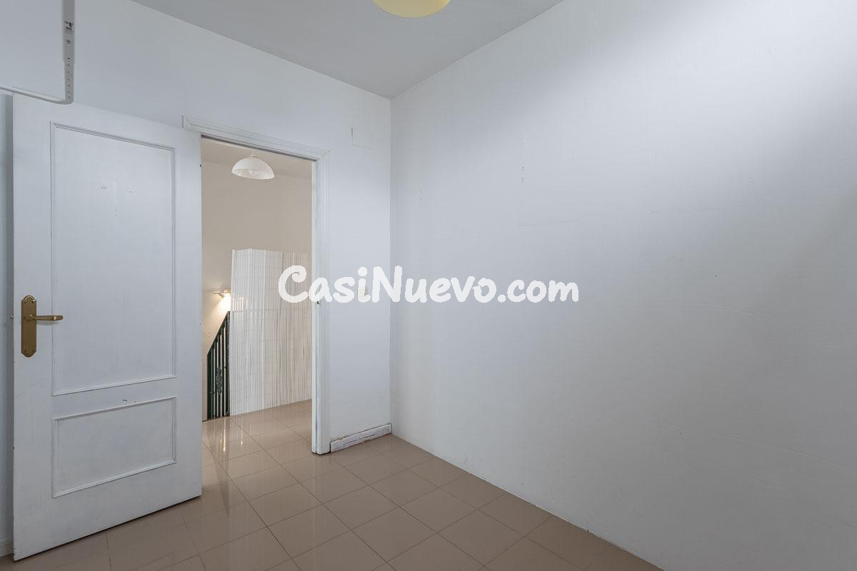 Magnífica casa unifamiliar en La Zubia, uno de los pueblos m - foto 32