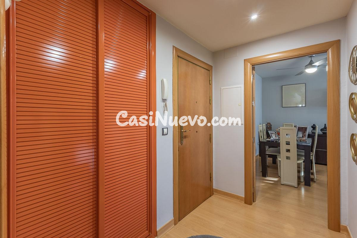 Te presento un piso muy céntrico en Ogíjares de tres habitac - foto 8