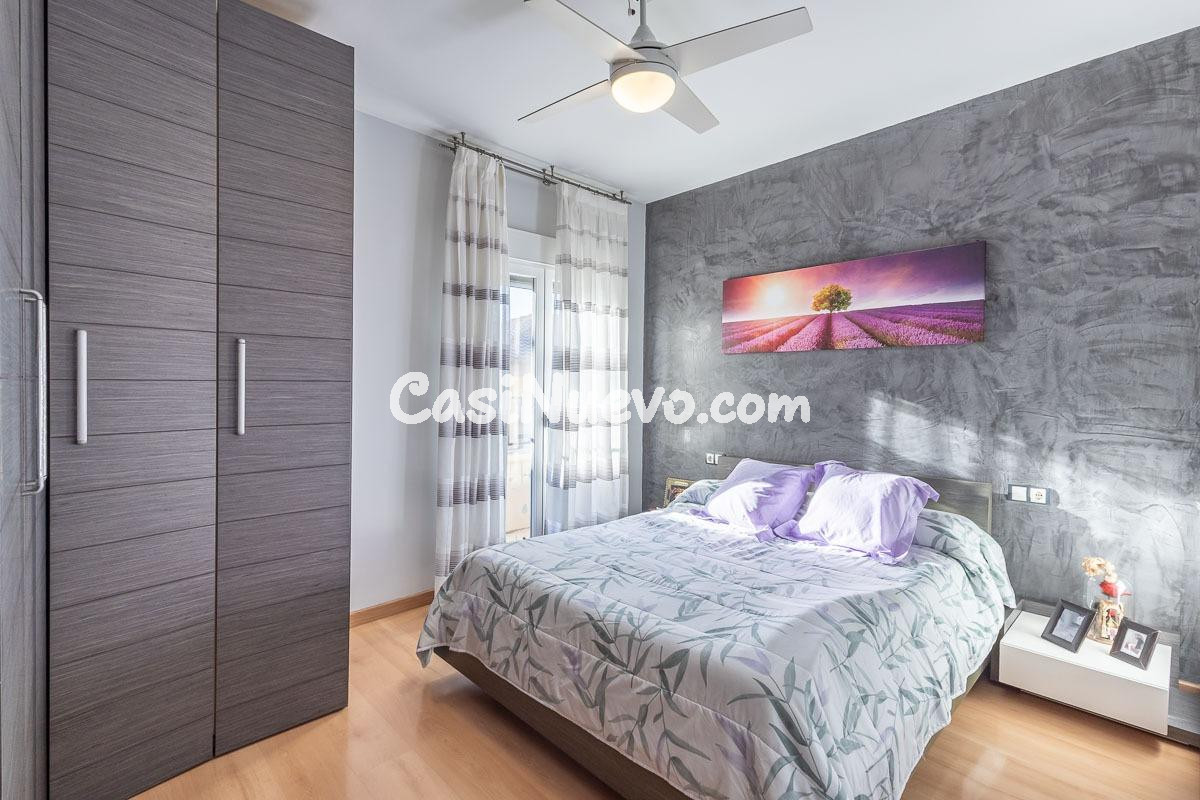 Te presento un piso muy céntrico en Ogíjares de tres habitac - foto 13