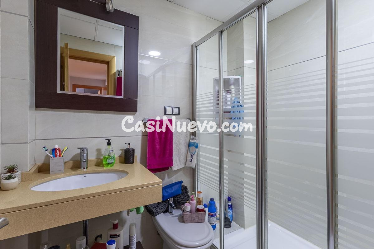 Te presento un piso muy céntrico en Ogíjares de tres habitac - foto 24