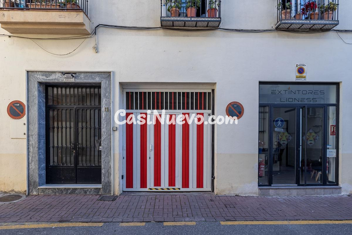 Te presento un piso muy céntrico en Ogíjares de tres habitac - foto 26