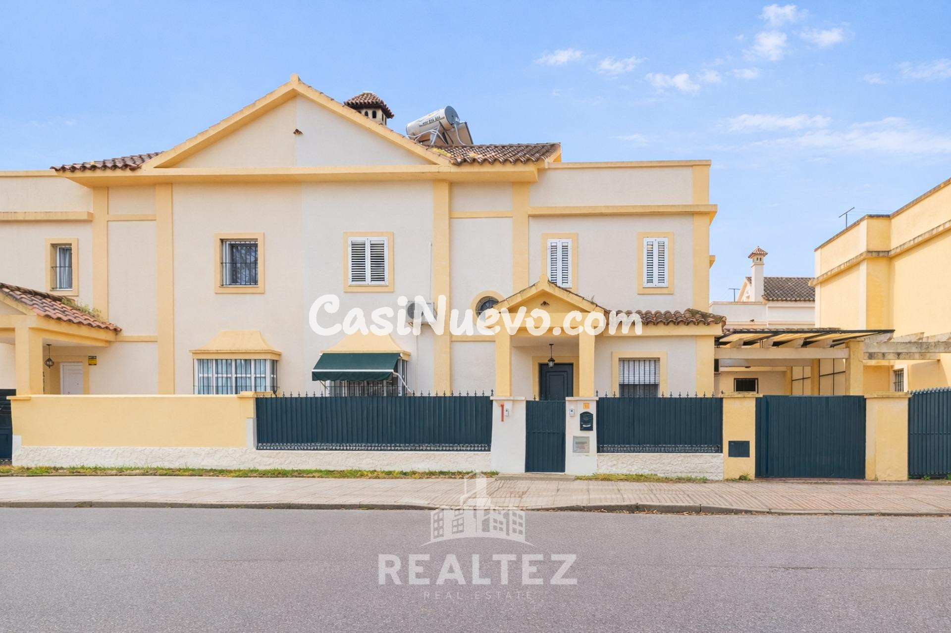 Unifamiliar de 6 dormitorios más buhardilla en Res. El Ángel