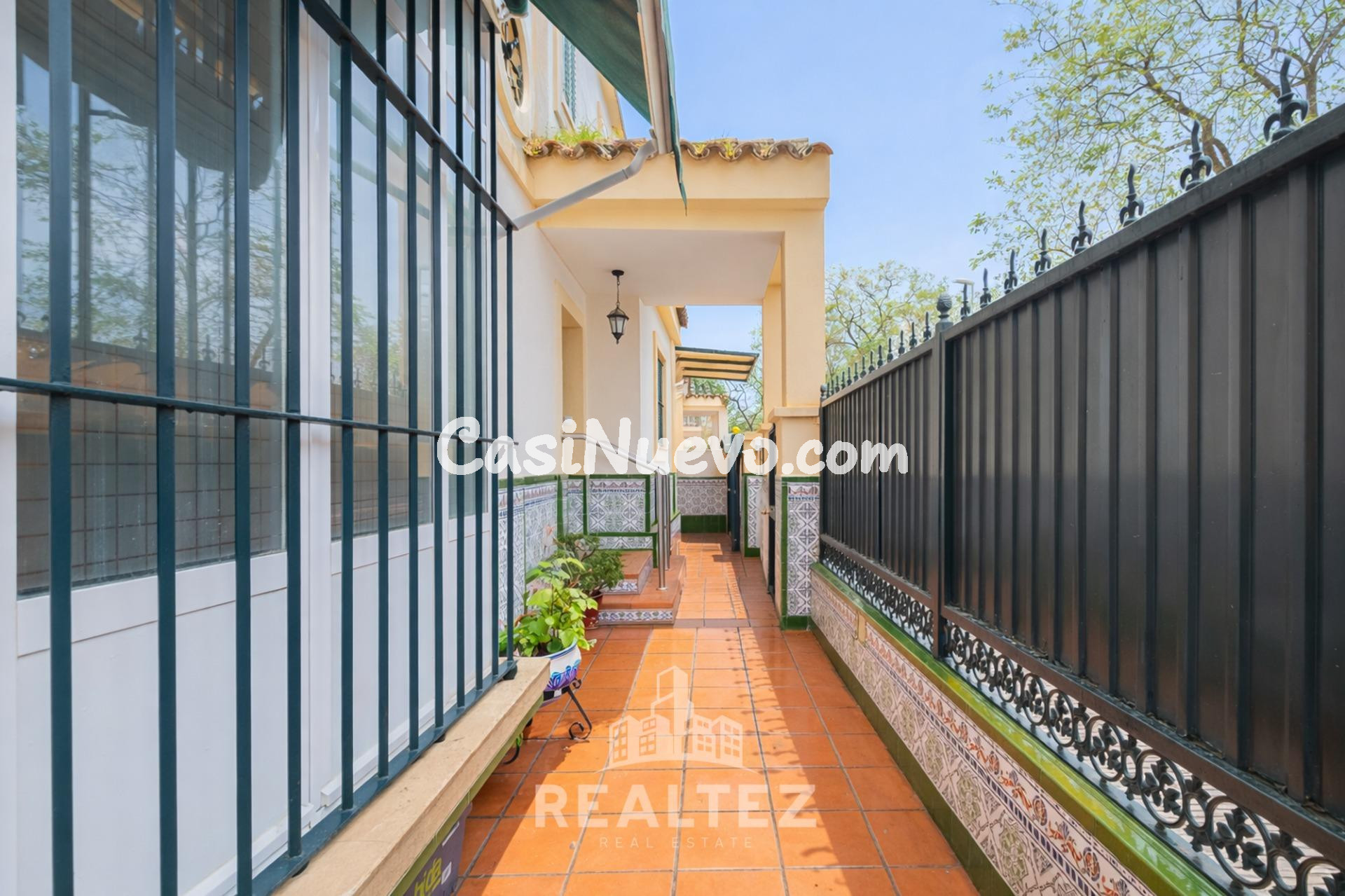 Unifamiliar de 6 dormitorios más buhardilla en Res. El Ángel - foto 39