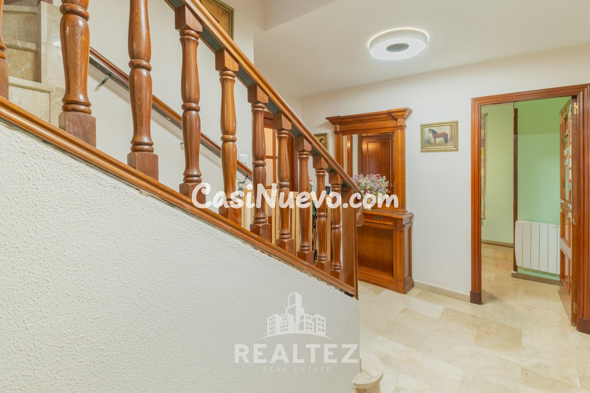 Unifamiliar de 6 dormitorios más buhardilla en Res. El Ángel - foto 40