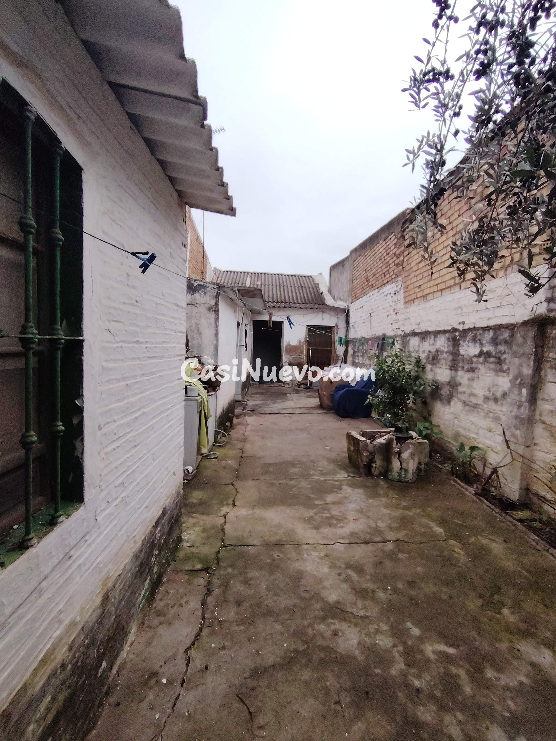 CASA ADOSADA DE PLANTA BAJA EN BRENES 178 M2 DE PARCELA - foto 19