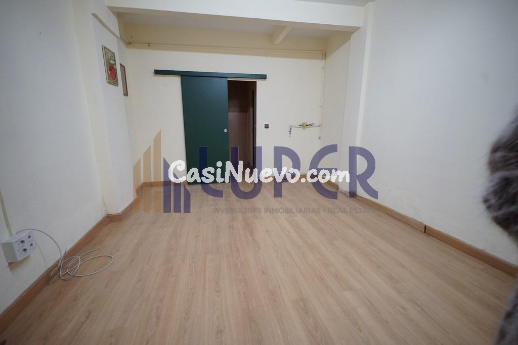 SE AQLUILA LOCAL COMERCIAL EN SAN VICENTE DEL RASPEIG- ZONA  - foto 4