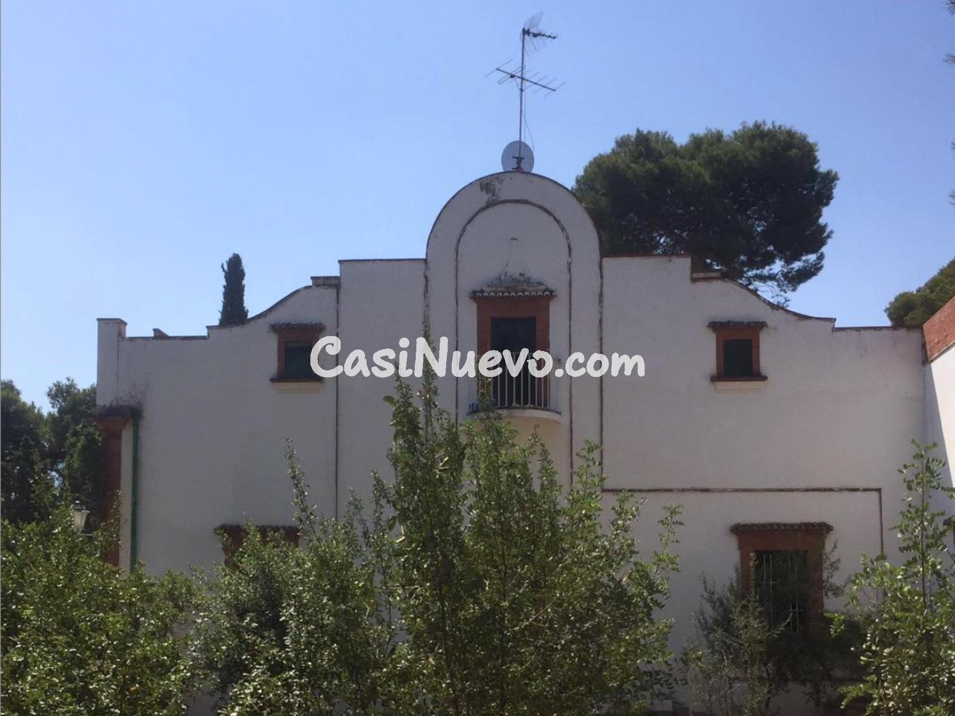 ACTIVO PATRIMONIAL EXCLUSIVO CON DOS VIVIENDAS Y JARDÍN HIST