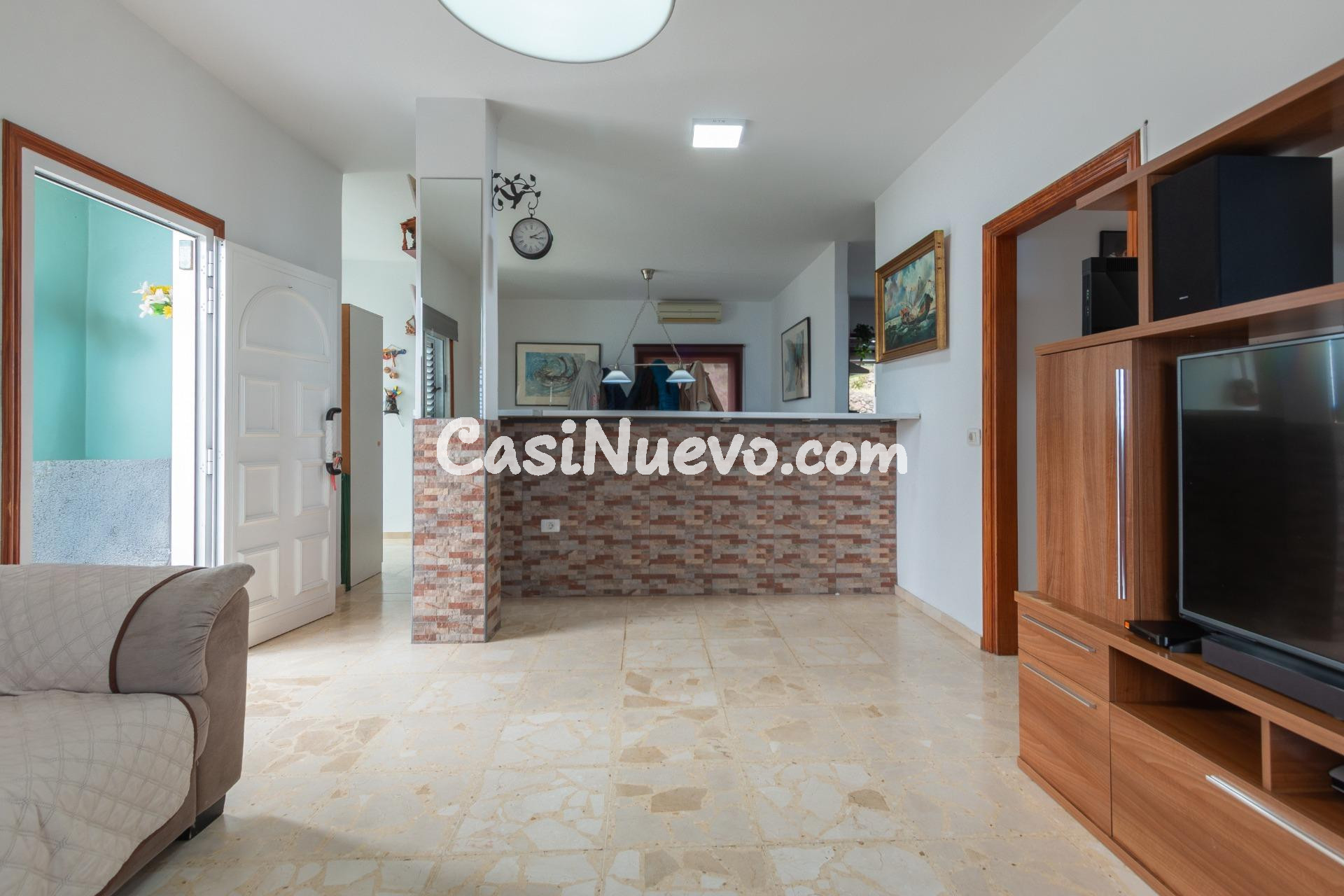 CHALET INDEPENDIENTE DE DOS PLANTAS EN PUNTA ARAYA, CANDELAR - foto 16