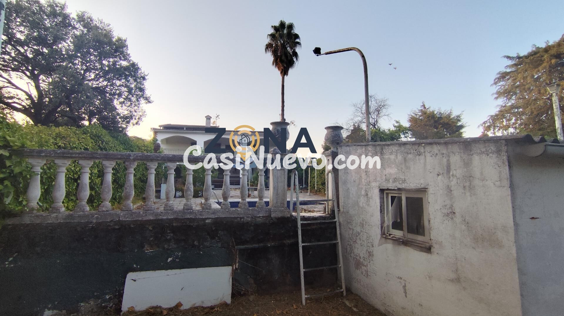 CHALET CON PISCINA EN PARCELA DE 4.700M2 EN EL MONTE DEL CAS - foto 24