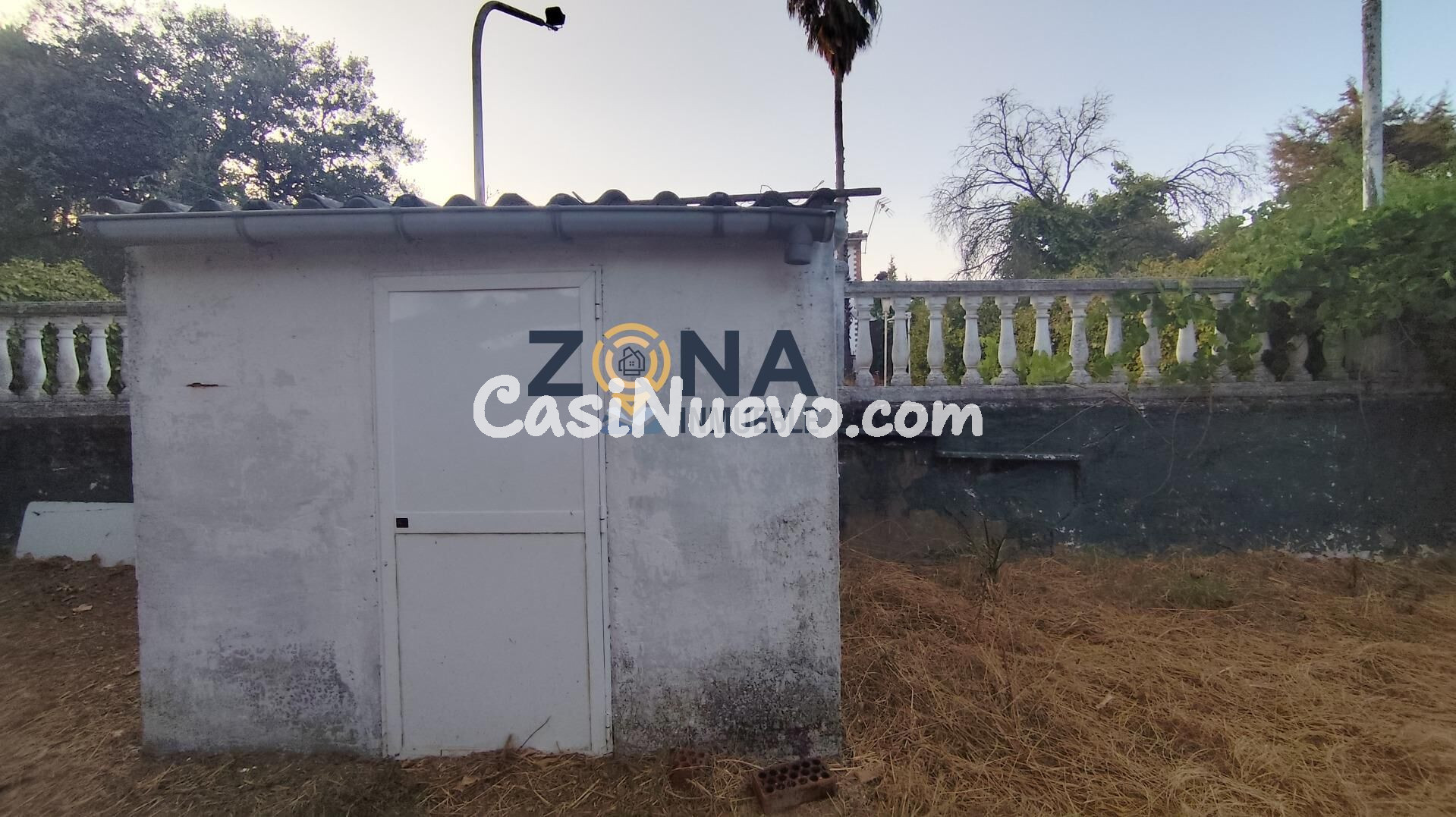 CHALET CON PISCINA EN PARCELA DE 4.700M2 EN EL MONTE DEL CAS - foto 30