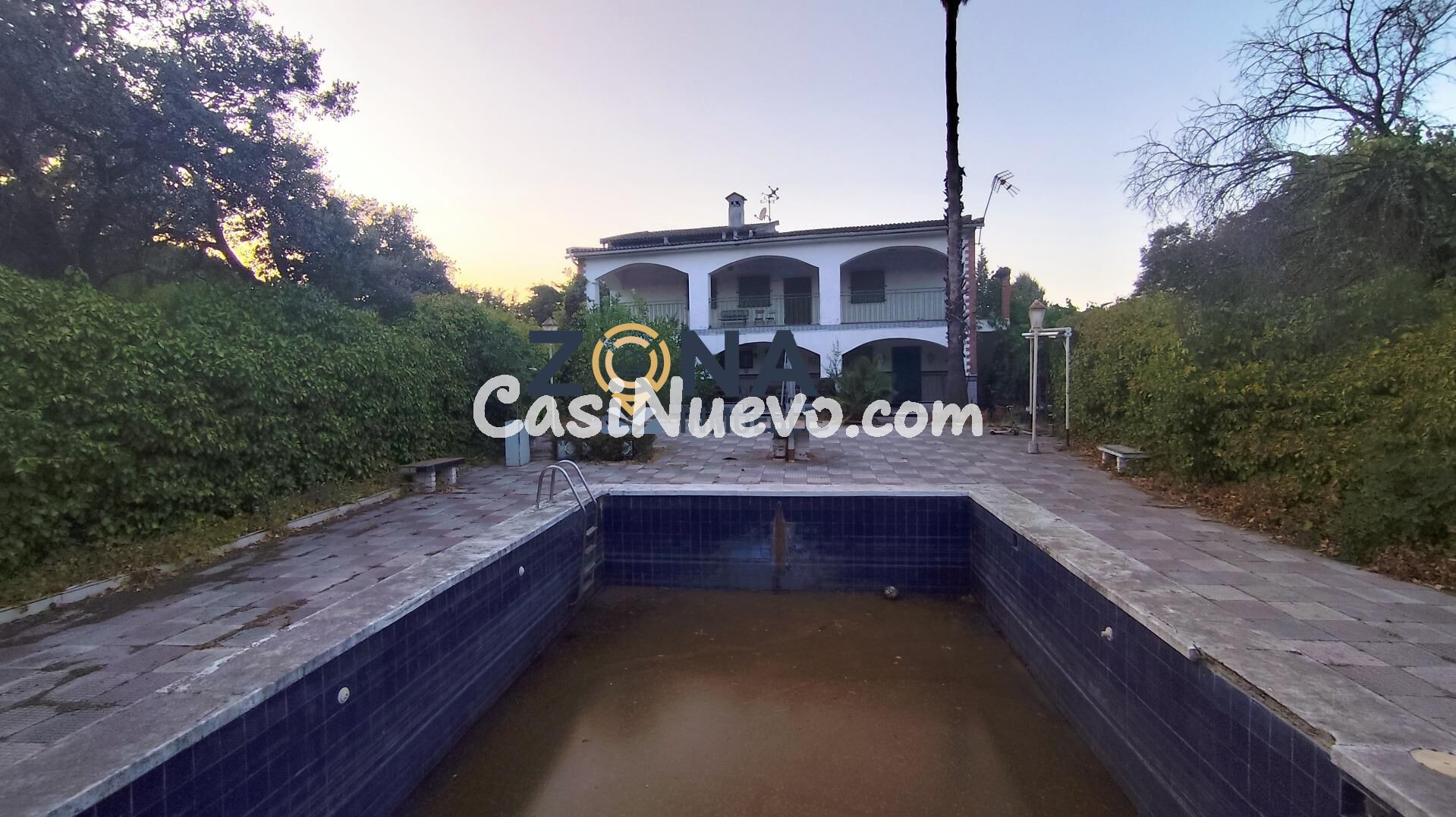 CHALET CON PISCINA EN PARCELA DE 4.700M2 EN EL MONTE DEL CAS - foto 36