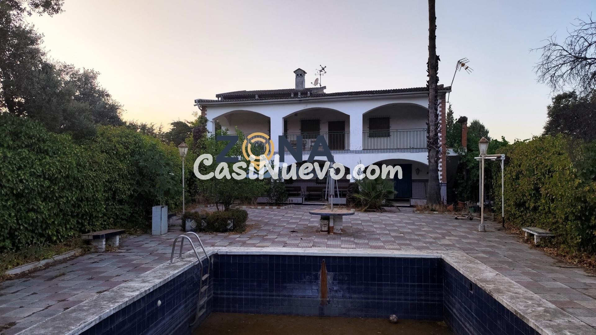 CHALET CON PISCINA EN PARCELA DE 4.700M2 EN EL MONTE DEL CAS - foto 37