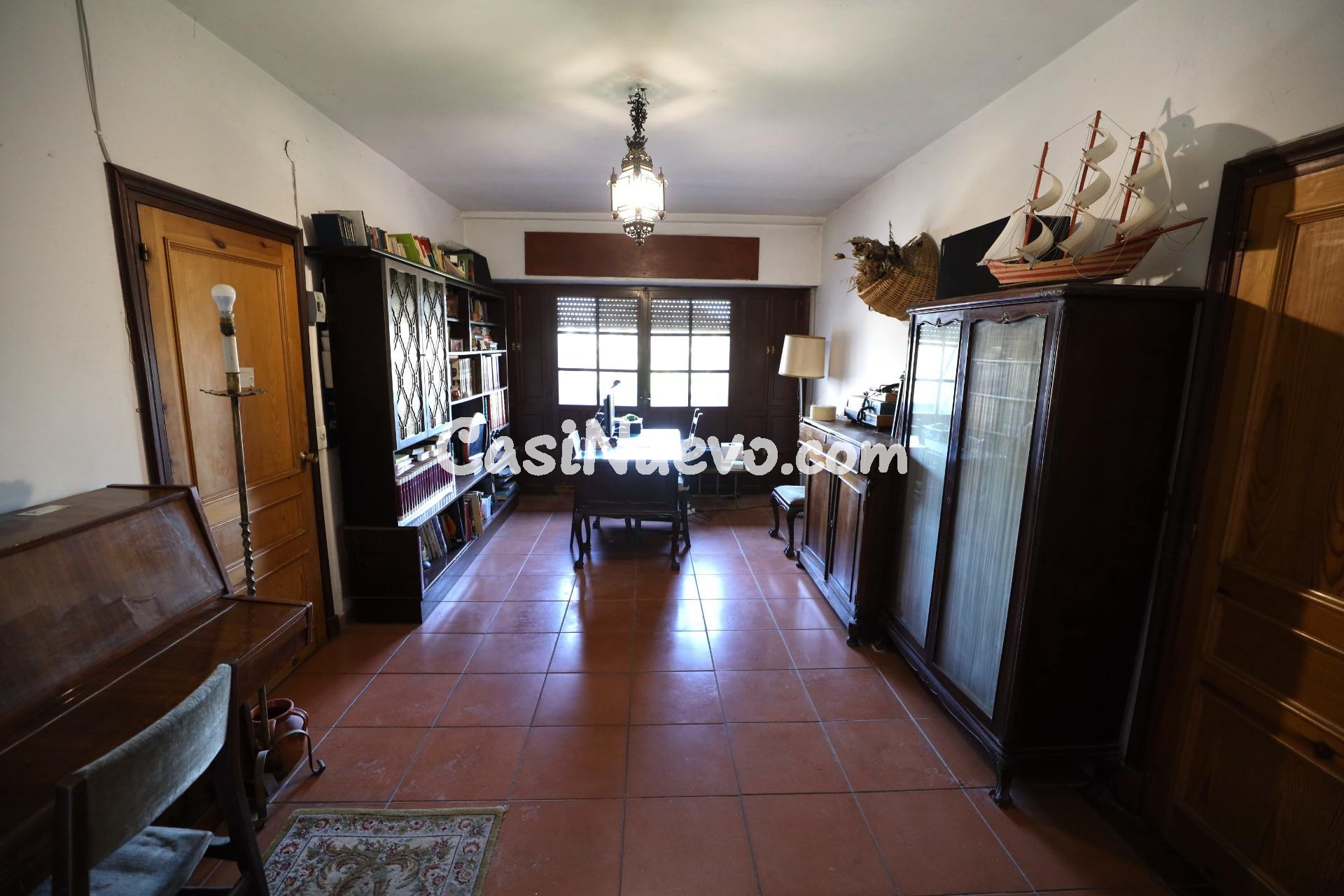 Mansión residencial: Privacidad, naturaleza y gran potencial - foto 13