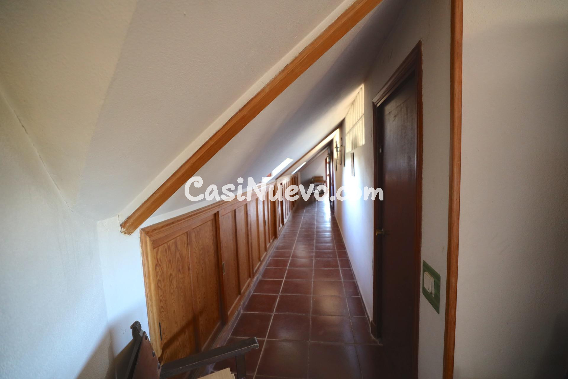 Mansión residencial: Privacidad, naturaleza y gran potencial - foto 24