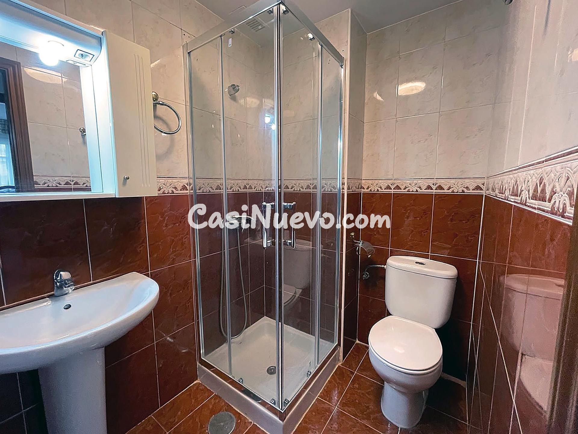 ALTA RENTABILIDAD PISO CON TERRAZA Y PLAZA DE GARAJE EN LA C - foto 11