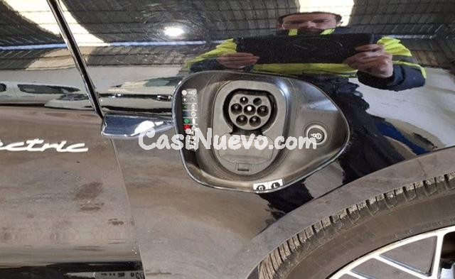 PORSCHE - Taycan - Electrico 381CV - foto 14