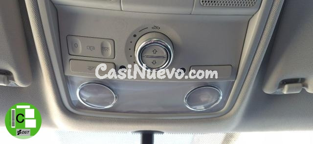 VOLKSWAGEN - Tiguan -  2.0 TDI 110CV Sport & Style BMT - foto 12