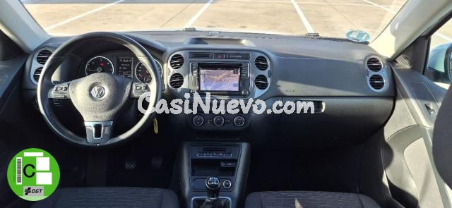VOLKSWAGEN - Tiguan -  2.0 TDI 110CV Sport & Style BMT - foto 13