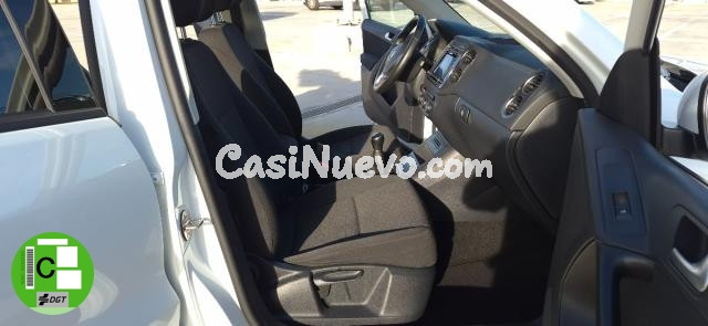 VOLKSWAGEN - Tiguan -  2.0 TDI 110CV Sport & Style BMT - foto 33