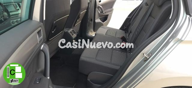 VOLKSWAGEN - Golf Sportsvan - Advance 1.6 TDI BMT 110 CV DSG - foto 33