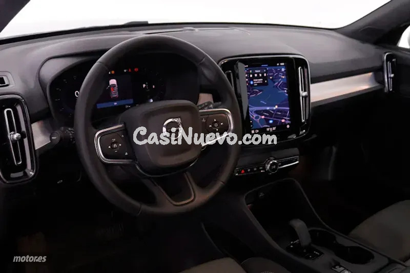 Volvo XC40 - foto 11