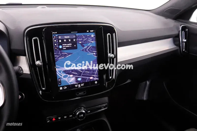 Volvo XC40 - foto 16