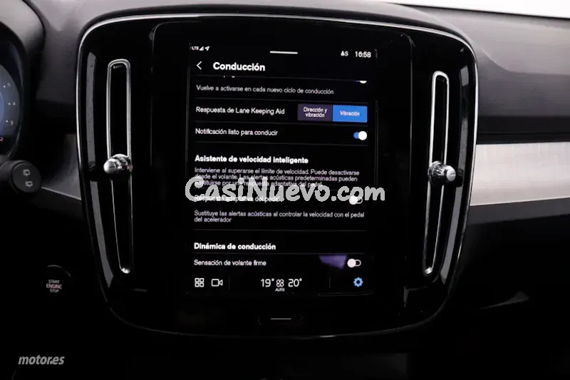 Volvo XC40 - foto 19