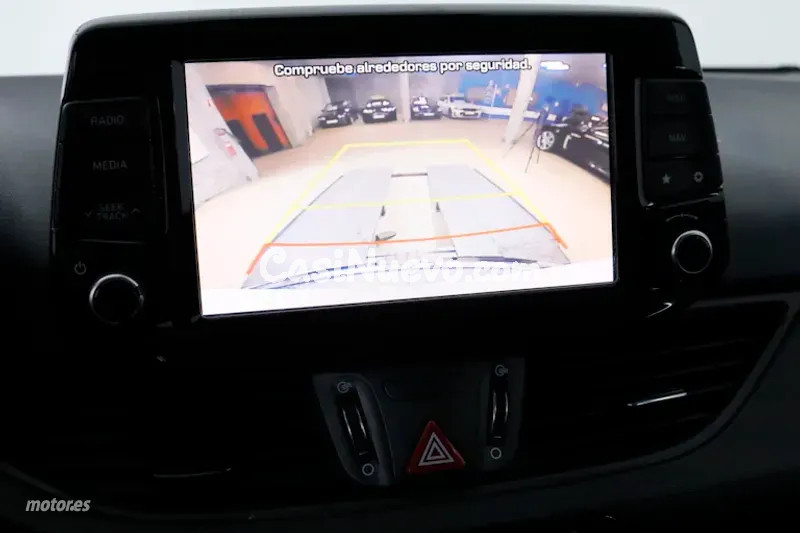 Hyundai i30 - foto 16