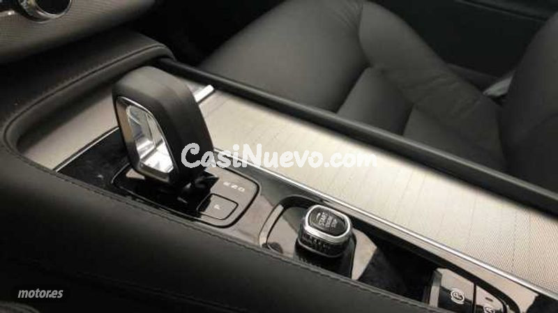 Volvo XC 90 - foto 17