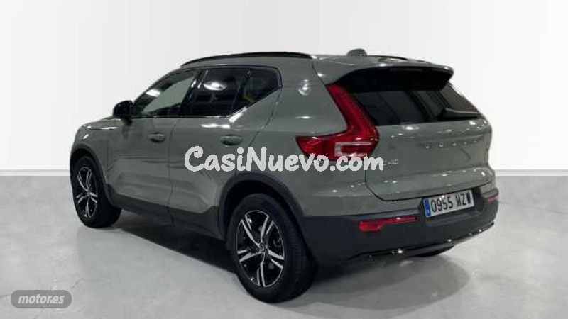 Volvo XC40 - foto 2