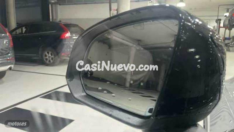 Volvo XC40 - foto 17