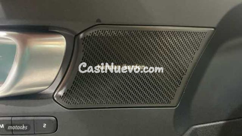 Volvo XC40 - foto 18